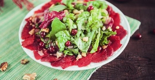 Телятина, запеченная с бананами