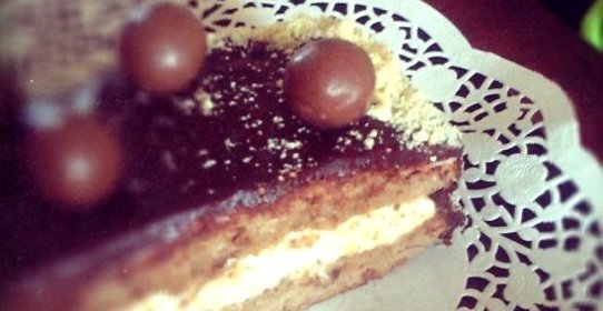 Кофейное пирожное с шоколадом