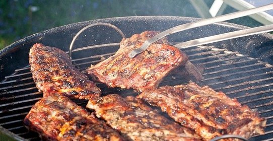Свиные ребрышки на гриле