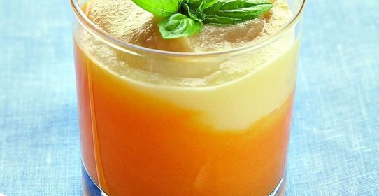 Дуэт из морковного и яблочного пюре