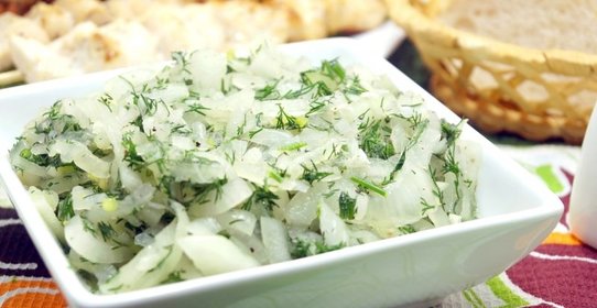 Маринованный лук к шашлыку