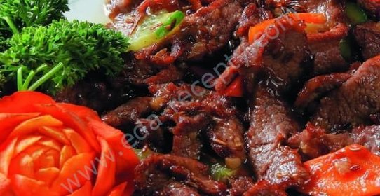 Тайская пикантная жареная солонина