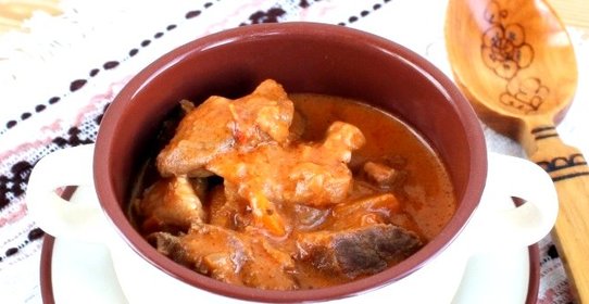 Мясо с подливкой в мультиварке