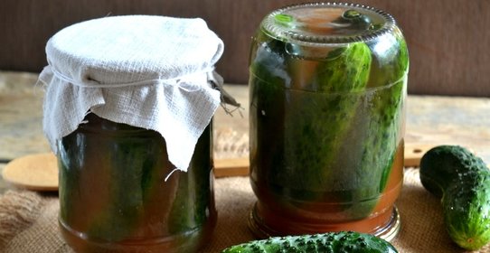 Закатка огурцов с кетчупом