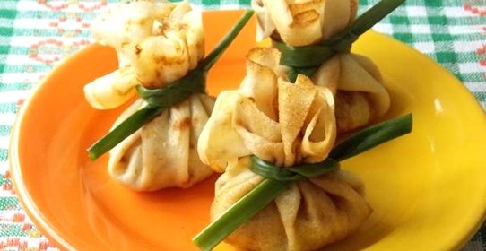 Блинные мешочки с грибами и мясом