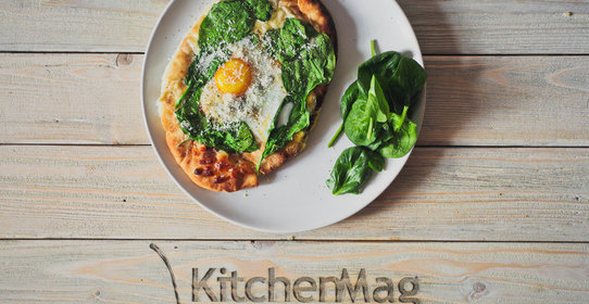 Быстрый и полезный завтрак: глазунья на пите