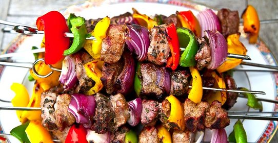 Шашлык из баранины с овощами
