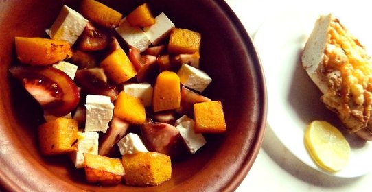 Салат c тыквой и сыром фета