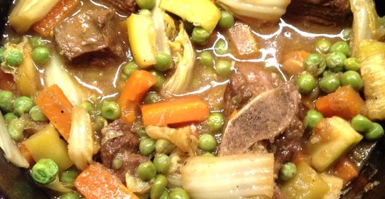 Баранина тушеная, с овощами