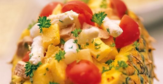 Салат из спаржи с ананасом