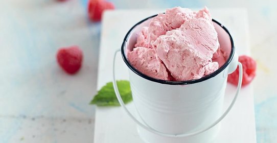 Малиновый сорбет с имбирем