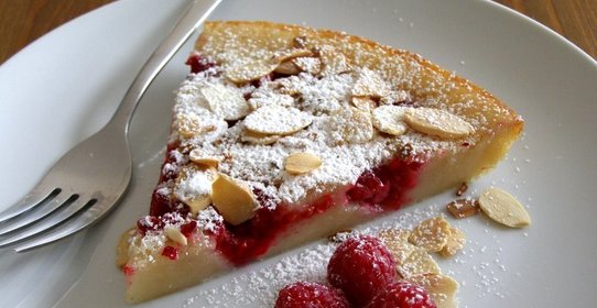 Клафути с малиной