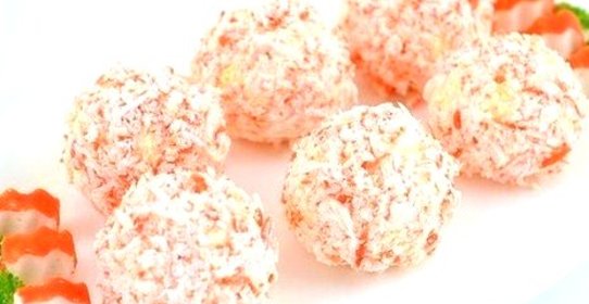 Крабово-сырный салат шариками