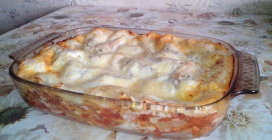 Лазанья болоньезе с соусом бешамель