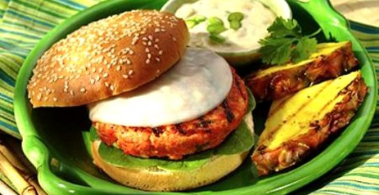 Бургеры с лососем и базиликом