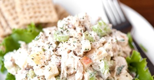 Диетический салат с индейкой
