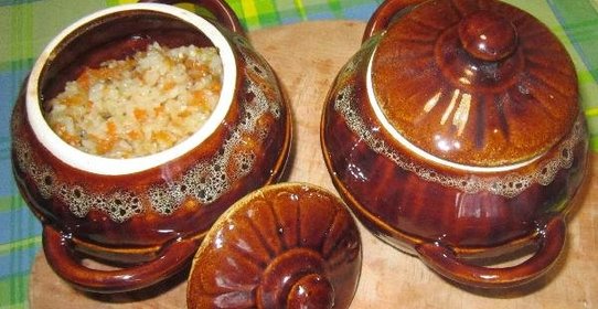 Рис с мясом в горшочках