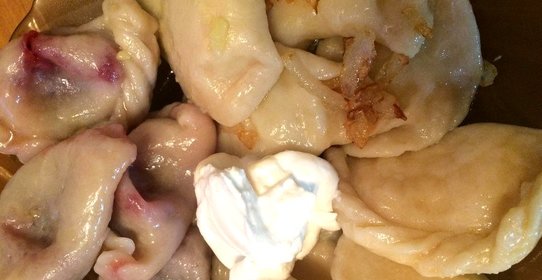 Вареники с творогом и вишней