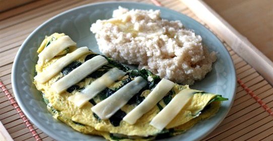 Омлет со шпинатом и фетой