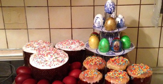 Кулич пасхальный с изюмом и ванилью