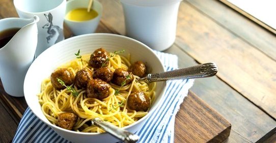 Плотные тефтели с соусом терияки