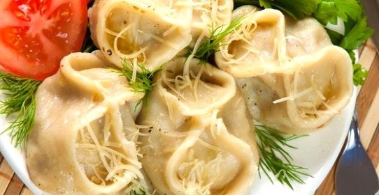 Манты с кабачком и мясом