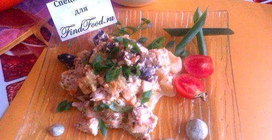 Жаркое с курицей и грибами в горшочках