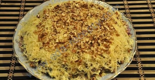 Салат с курицей и грецкими орехами Зуб дракона