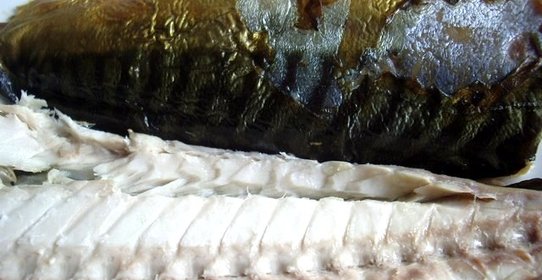 Рыба копченая в мультиварке Редмонд