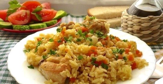Плов с курицей и овощами