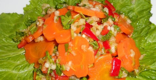 Острый салат из моркови