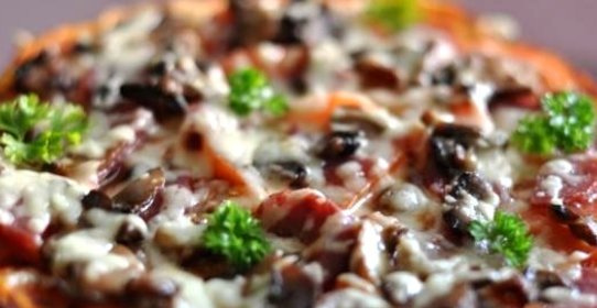 Домашняя пицца на скорую руку