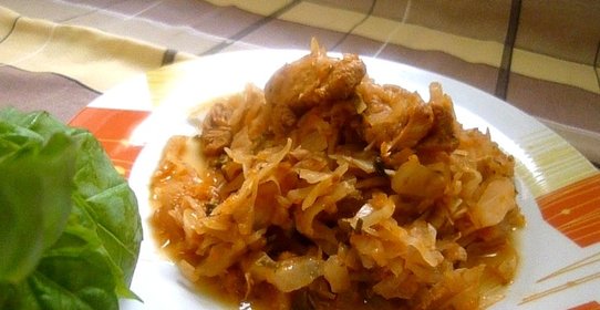 Капуста с куриной грудкой
