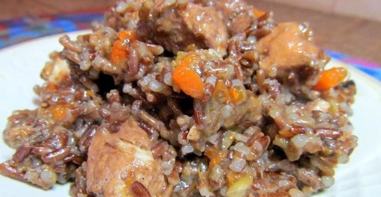 Плов красный