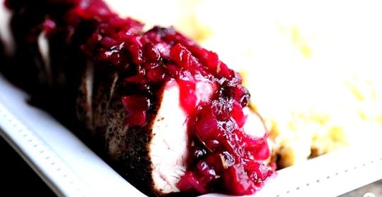 Свинина в клюквенном соусе