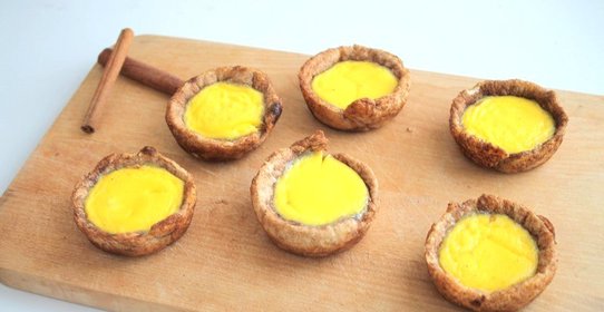 Коричные пирожные со сливочным кремом