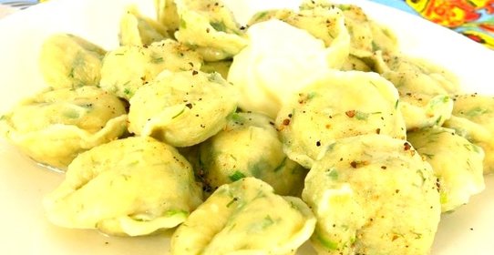 Пельмени с зеленью