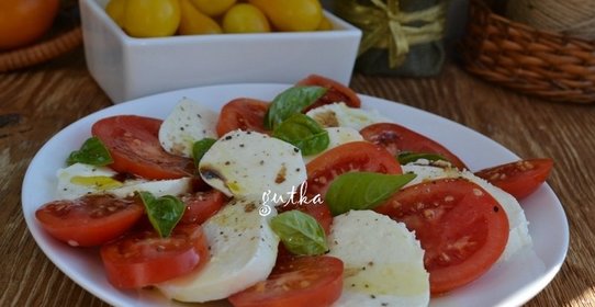 Салат Капрезе