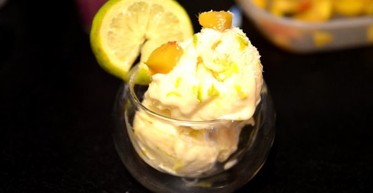 Цитрусовое кулфи с имбирём и манго