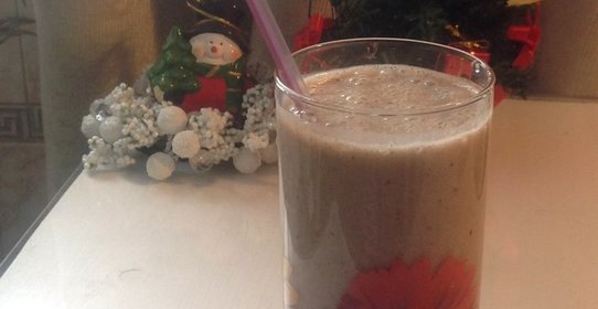 Шоколадный смузи на основе овсяного молока