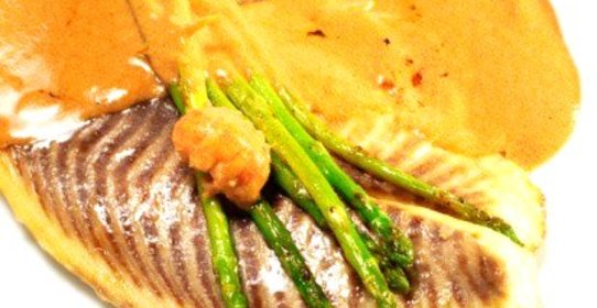 Запеченное филе пампа серебристого