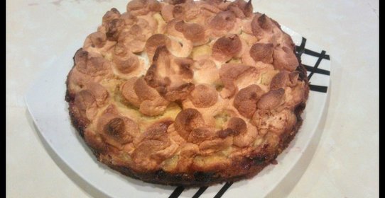 Ванильный корж с ягодами