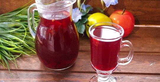 Компот из вишни и яблок