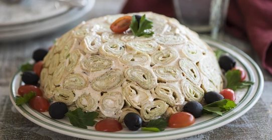 Салат с блинами