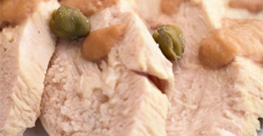 Цыпленок под соусом из тунца