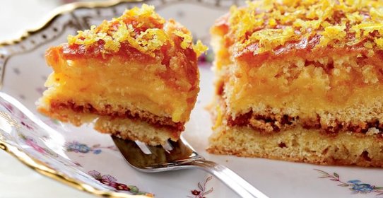 Глазированный лимонный пирог с лимонным кремом от Делии Смит