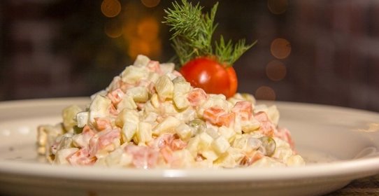 Оливье со слабосоленой семгой