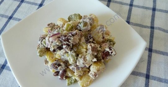 Салат Цада с говядиной и соленым огурцом