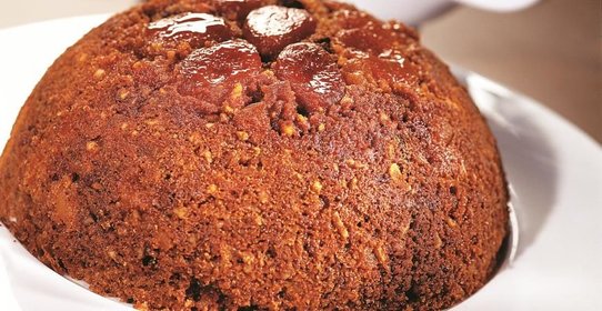 Шоколадно-абрикосовый пудинг с шоколадным соусом