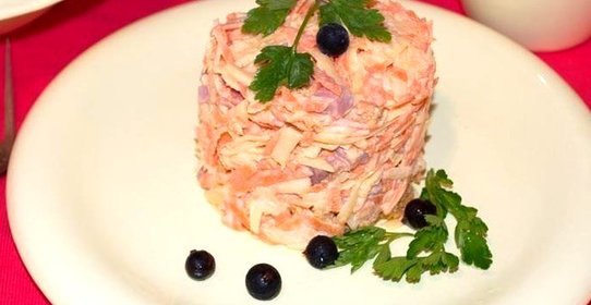 Салат с сыром и ветчиной «Николь»